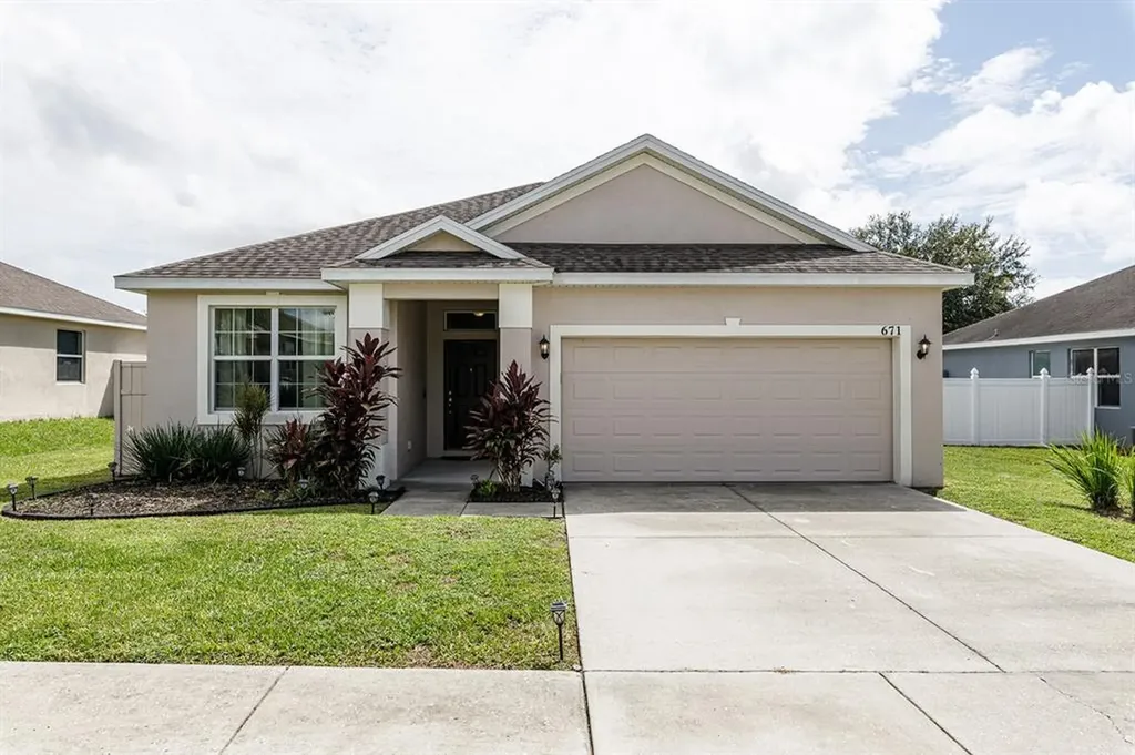 671 Highland Meadows Street Davenport FL 33837