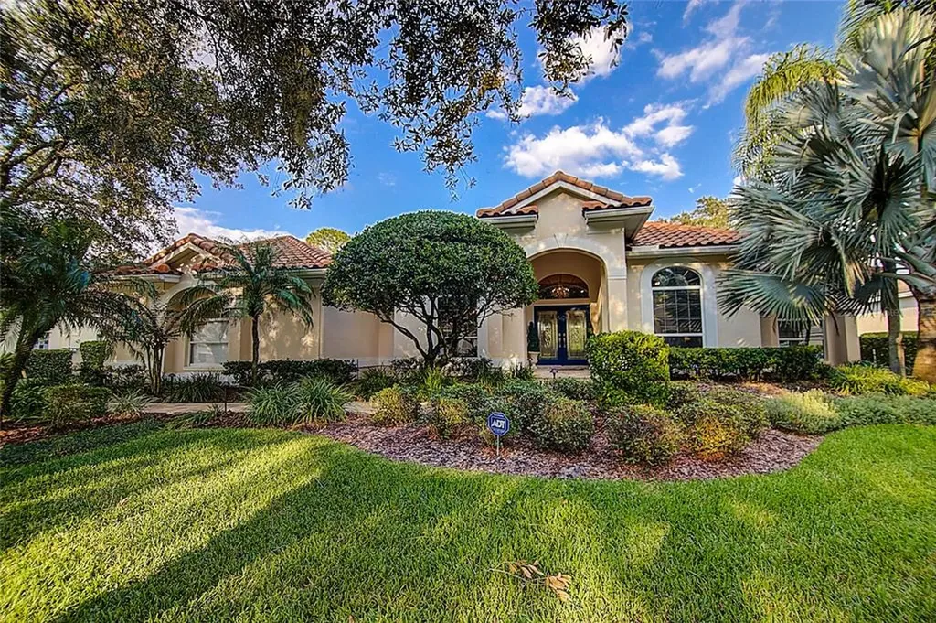 8905 Magnolia Chase Circle Tampa FL 33647