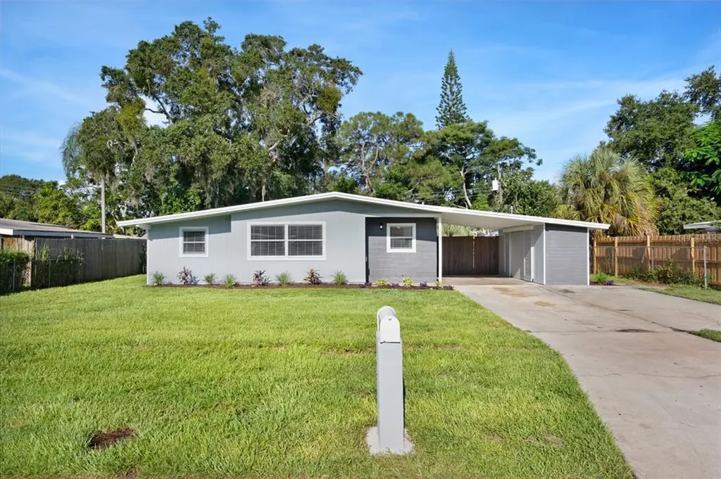 2005 Fern Avenue Sarasota FL 34235