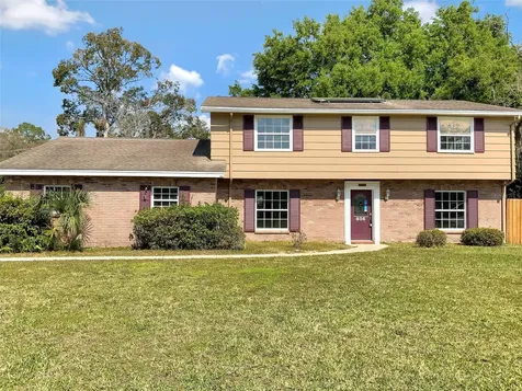 806 Bannockburn Avenue Temple Terrace FL 33617