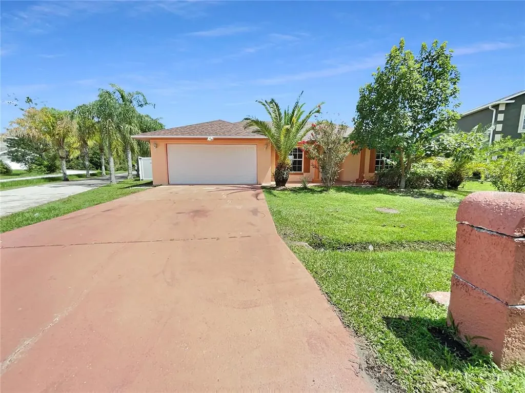122 Mediterranean Court Kissimmee FL 34758