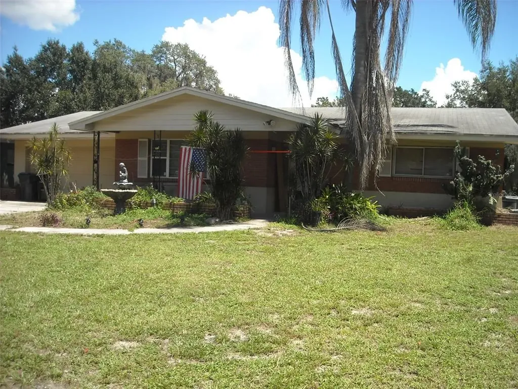 1038 Spirit Lake Road Winter Haven FL 33880