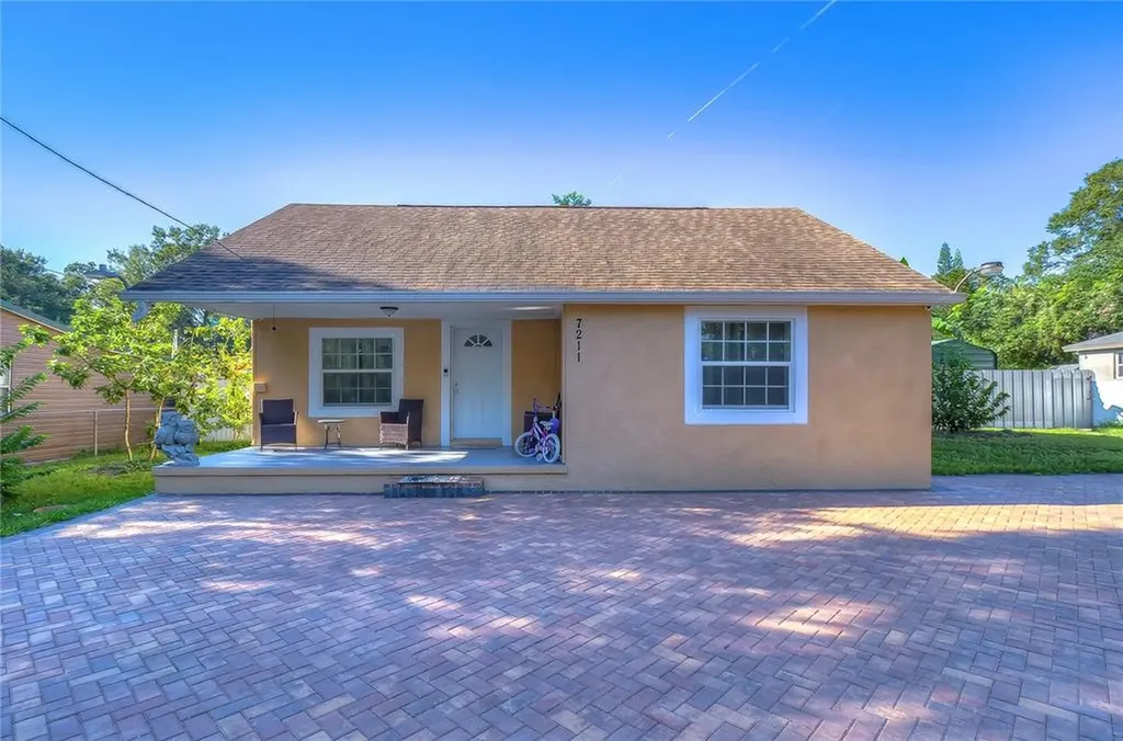 7211 Waycross Avenue Tampa FL 33619