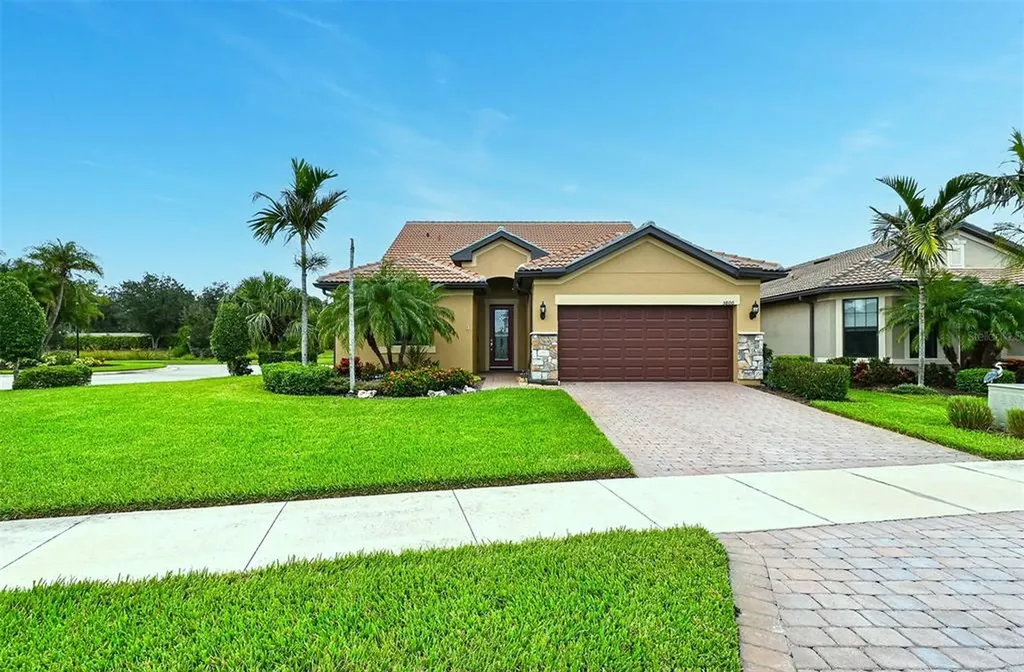 5800 Pomarine Court Sarasota FL 34238