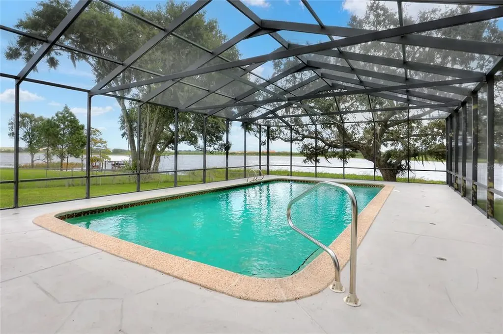 208 Paradise Island Drive Haines City FL 33844