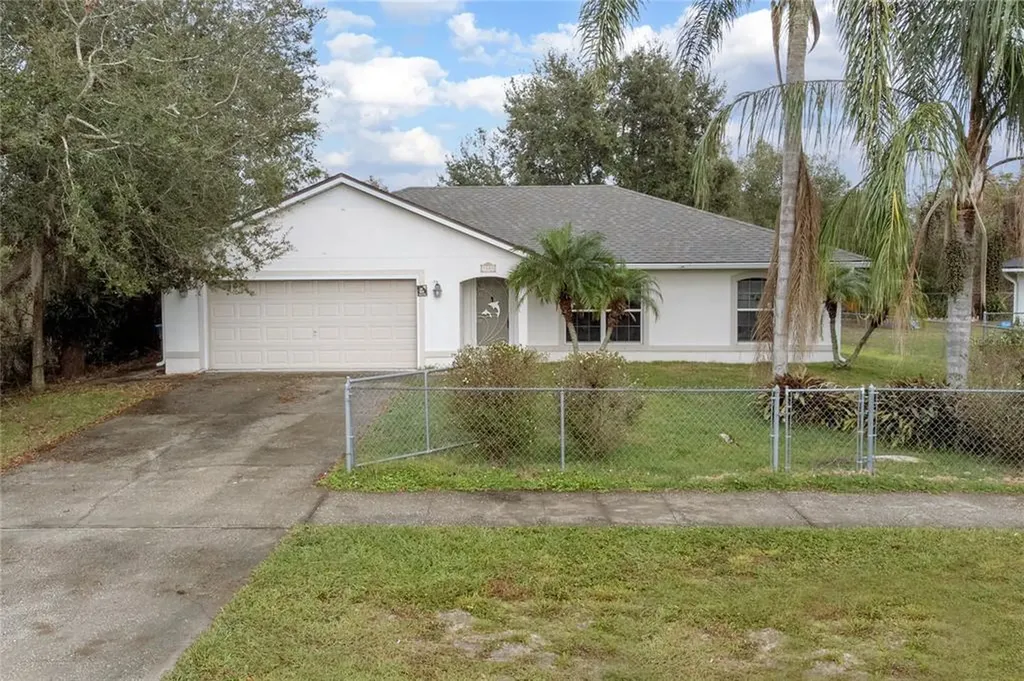 2781 Courtland Boulevard Deltona FL 32738