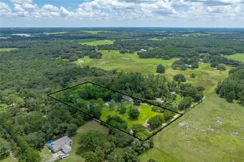 18526 Sweetbay Lane Dade City FL 33523