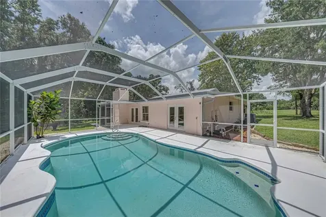 18526 Sweetbay Lane Dade City FL 33523