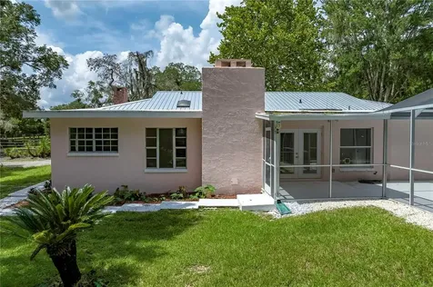 18526 Sweetbay Lane Dade City FL 33523