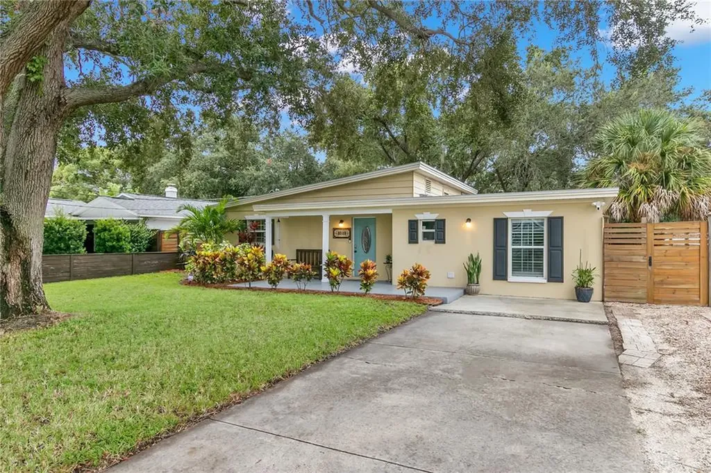 3522 W Mcelroy Avenue Tampa FL 33611