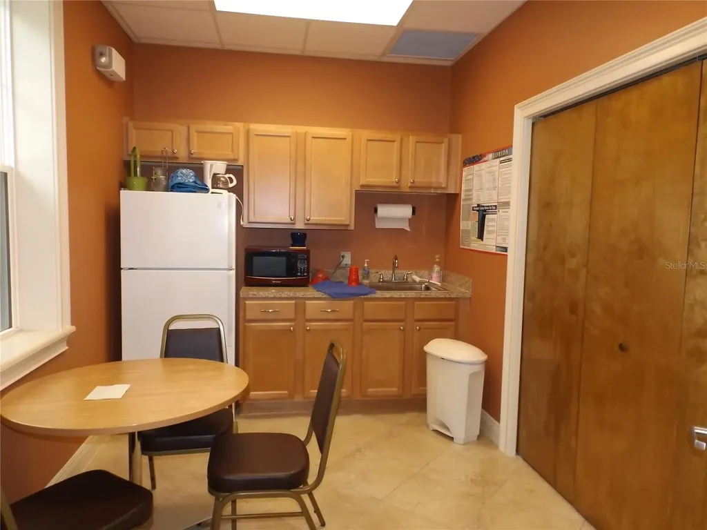 749 County Road 466 Lady Lake FL 32159