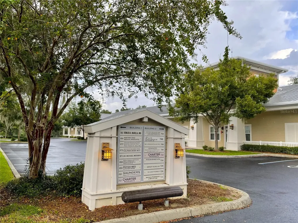 749 County Road 466 Lady Lake FL 32159