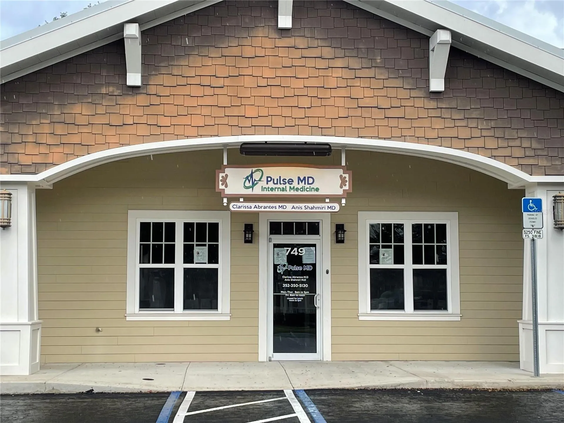 749 County Road 466 Lady Lake FL 32159