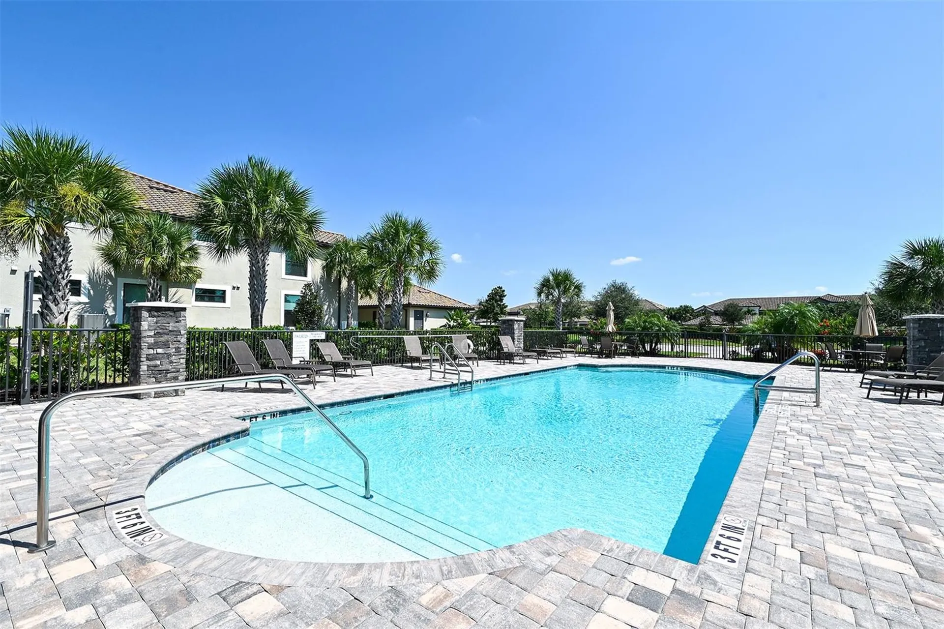 5567 Palmer Circle Bradenton FL 34211