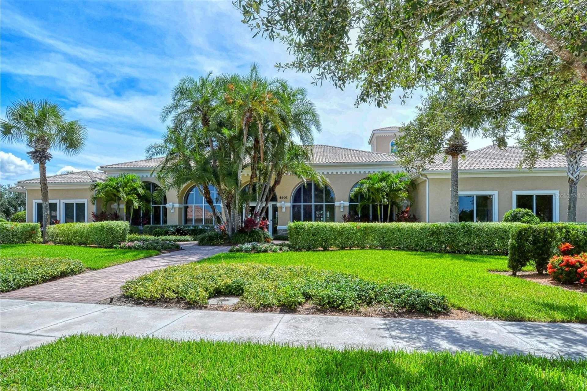1498 Ernesto Drive Sarasota FL 34238