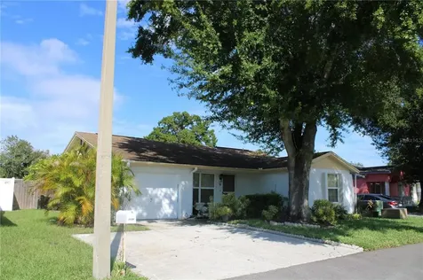 7606 Woodland Oaks Court Tampa FL 33615