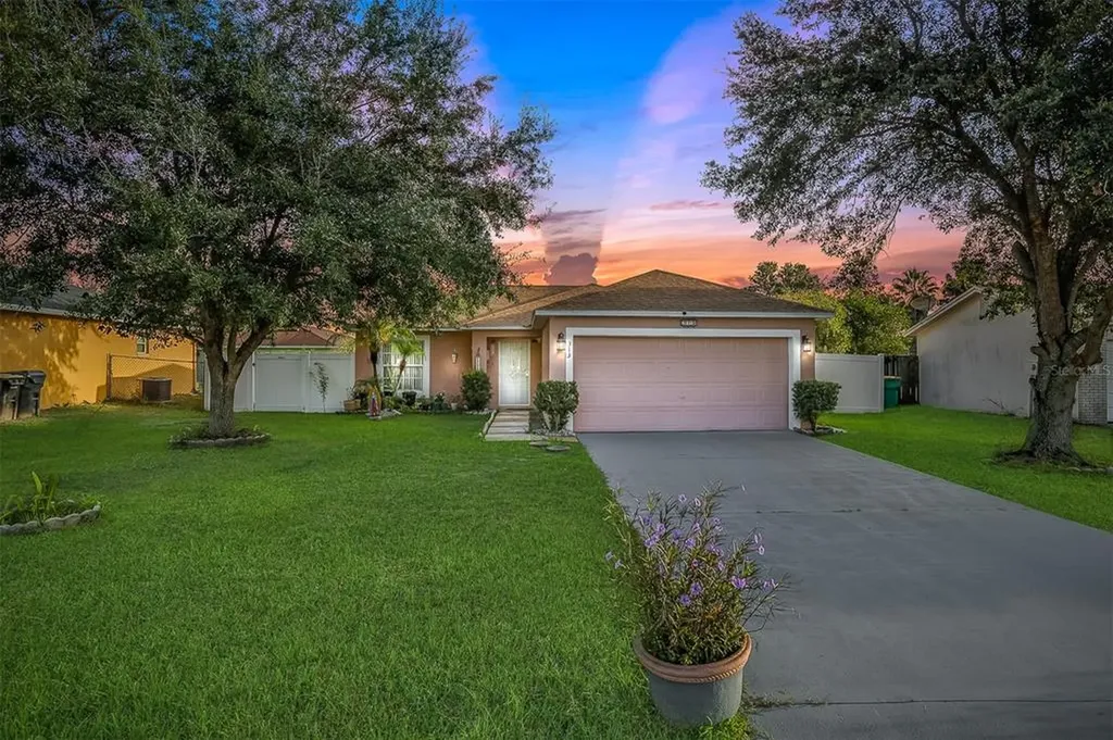 313 Lauderdale Court Kissimmee FL 34759