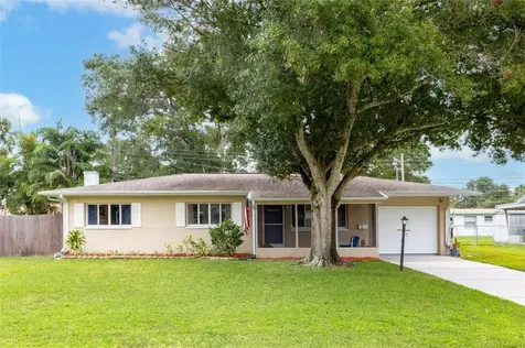 5661 Cedar Street NE St Petersburg FL 33703