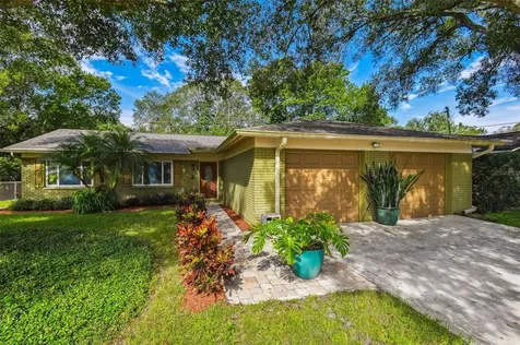 12716 Greenmoor Drive Tampa FL 33618