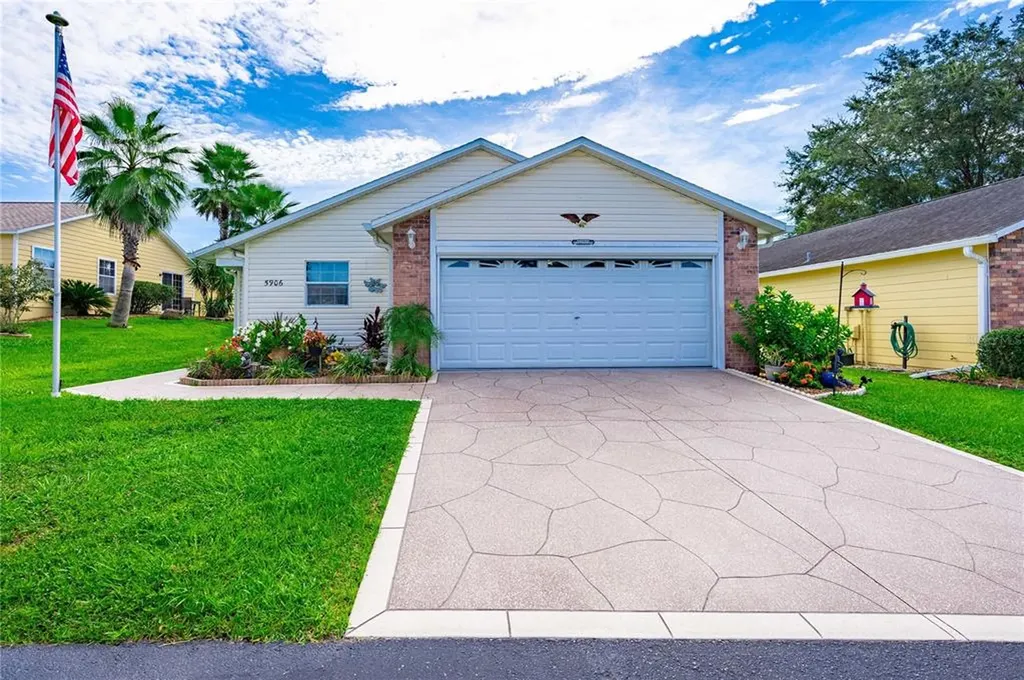5906 Greenberry Court Zephyrhills FL 33542