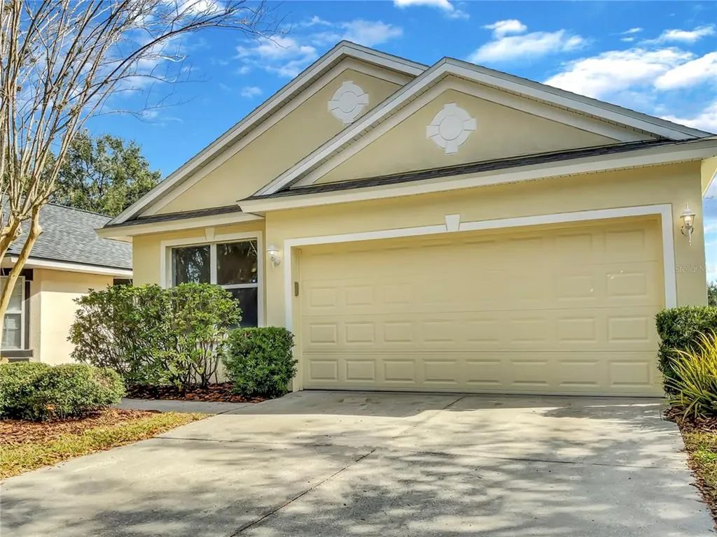 6008 Skylarkcrest Drive Lithia FL 33547