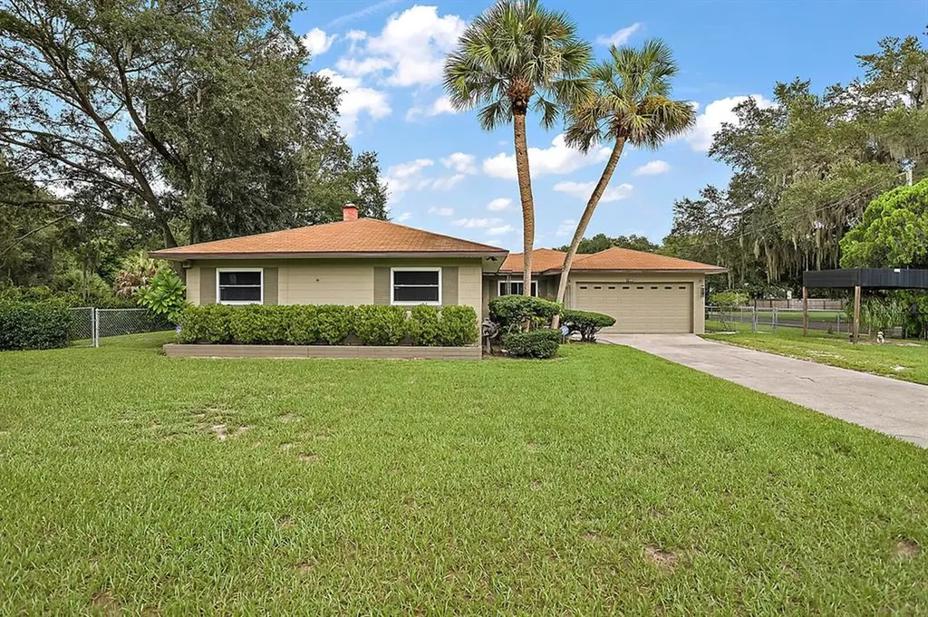 1102 Tuskegee Street Leesburg FL 34748