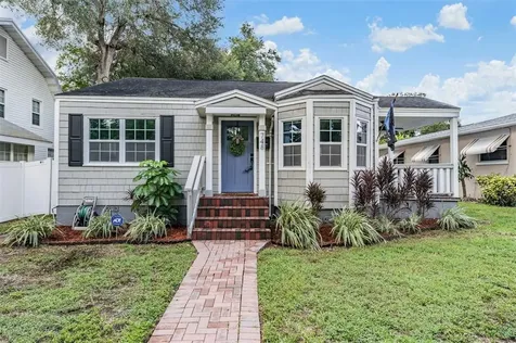 748 26th Avenue N St Petersburg FL 33704
