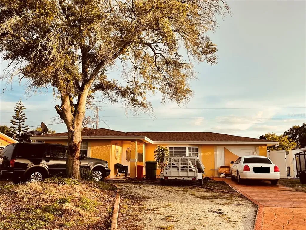 3100 Lake Ridge Drive Sarasota FL 34237
