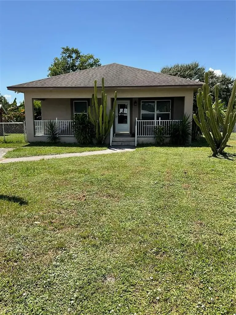 3117 SE 37th Avenue Okeechobee FL 34974