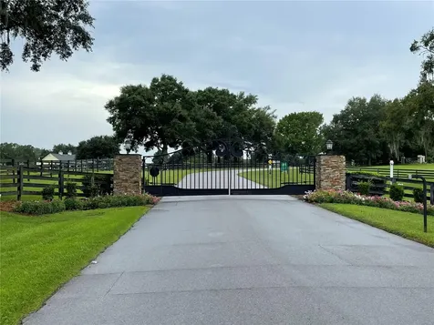 1945 NW 111th Loop Ocala FL 34475