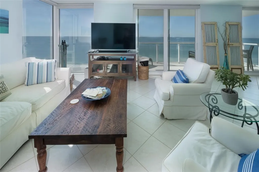 2425 Gulf Of Mexico Drive Longboat Key FL 34228