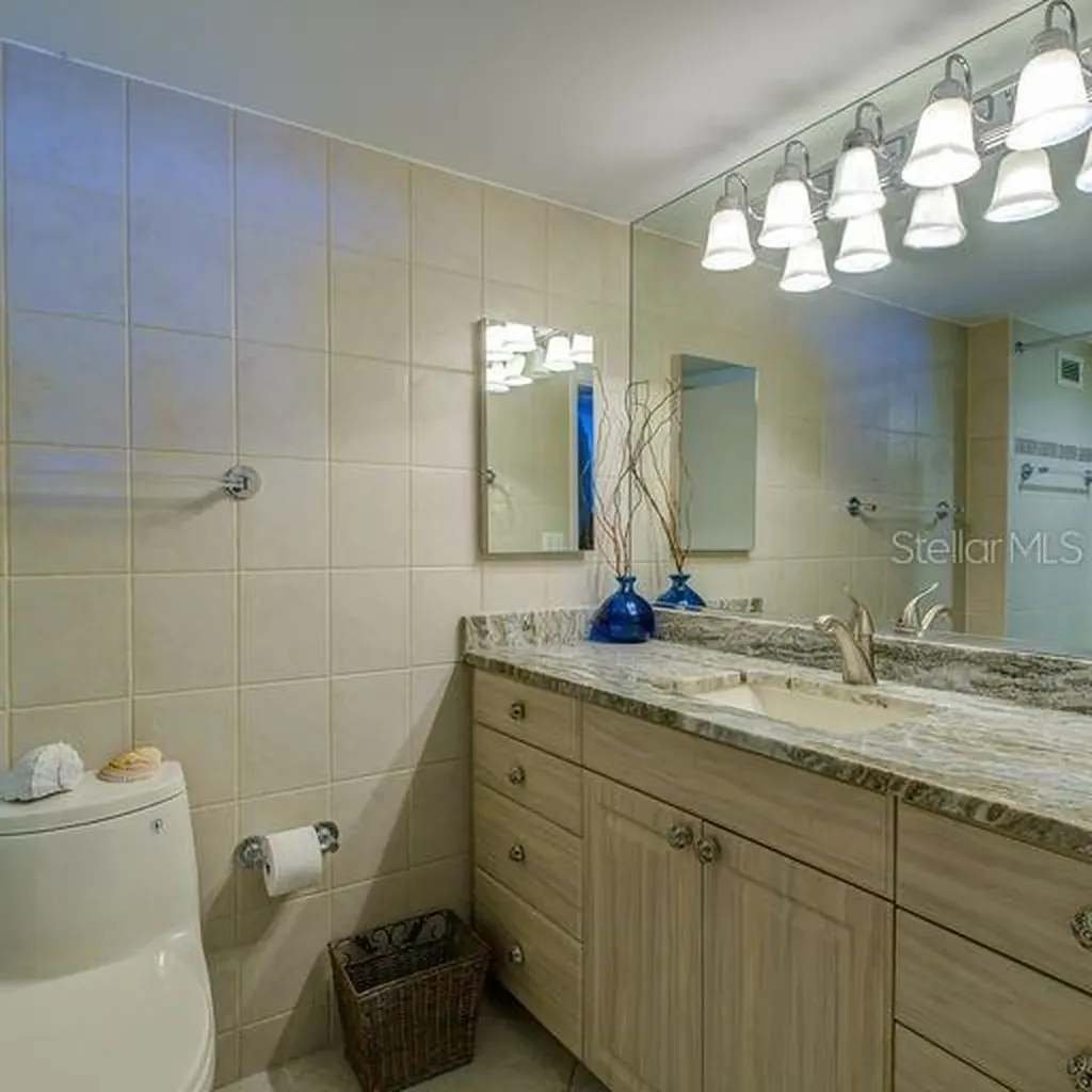2425 Gulf Of Mexico Drive Longboat Key FL 34228