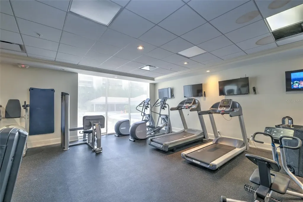 2425 Gulf Of Mexico Drive Longboat Key FL 34228
