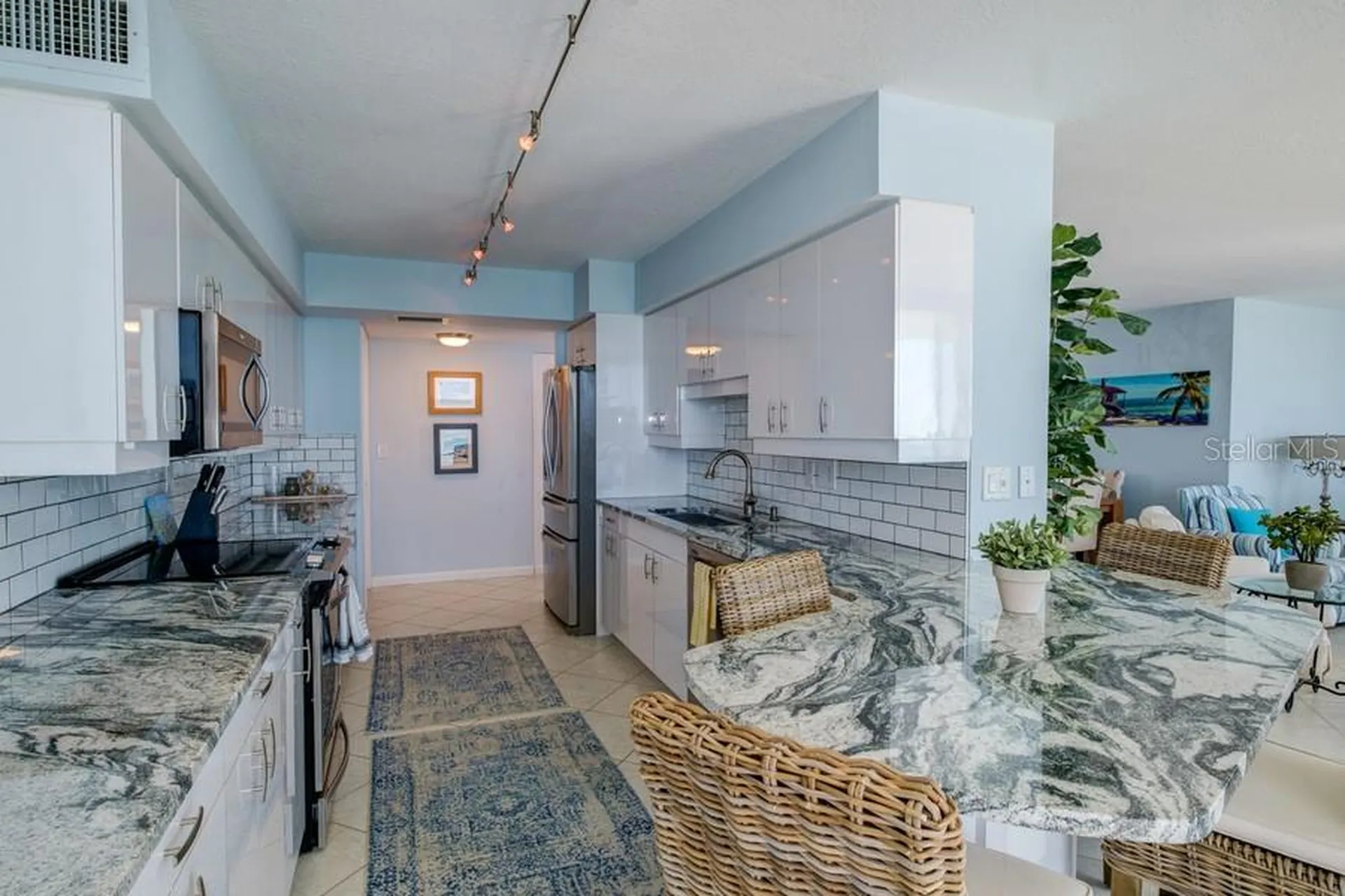 2425 Gulf Of Mexico Drive Longboat Key FL 34228