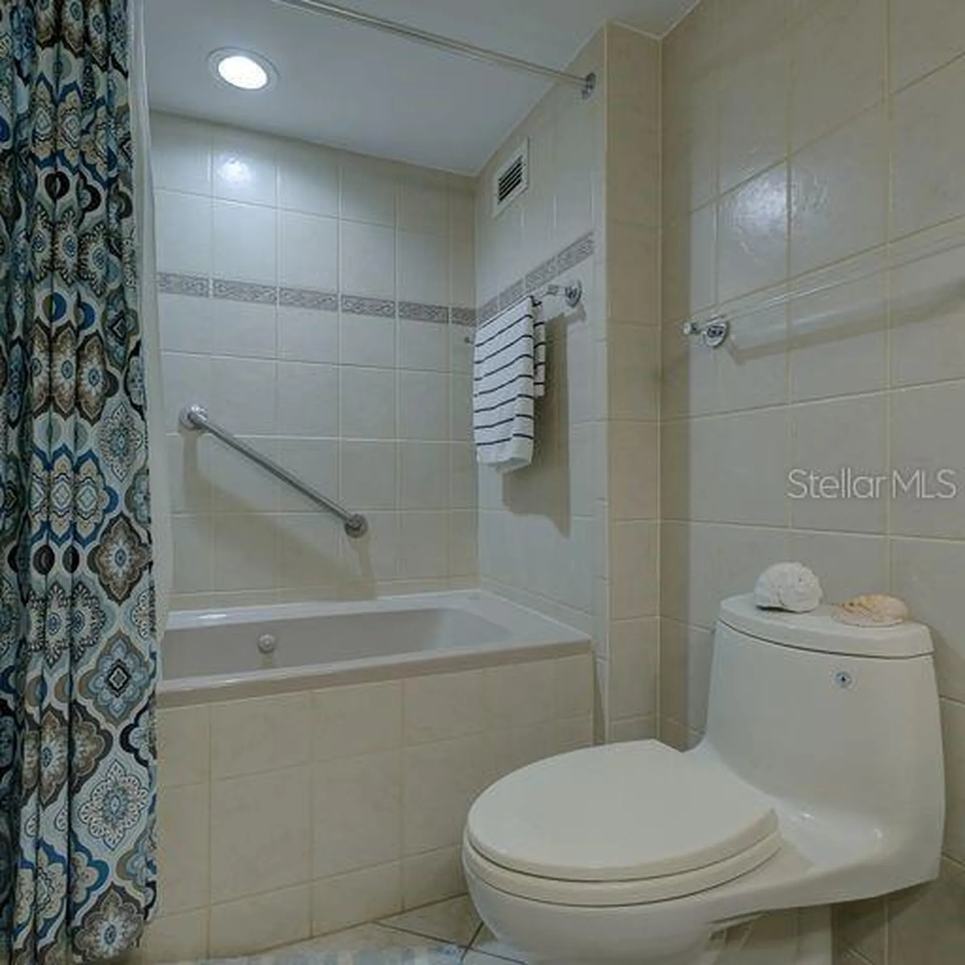 2425 Gulf Of Mexico Drive Longboat Key FL 34228