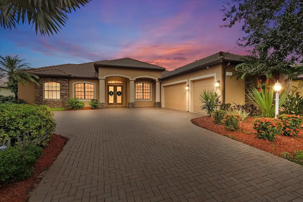 6222 Yellow Wood Place Sarasota FL 34241