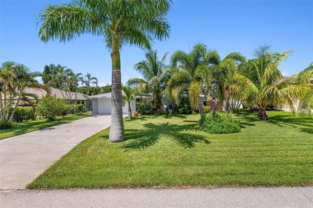 2140 SW 12th Avenue Cape Coral FL 33991