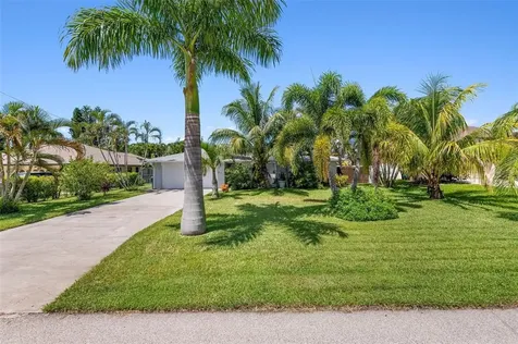 2140 SW 12th Avenue Cape Coral FL 33991