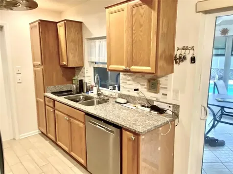 1806 Driftwood Circle S Oldsmar FL 34677