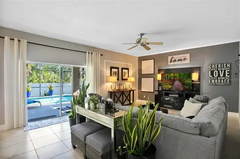9725 Oak Crest Road Orlando FL 32829