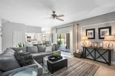 9725 Oak Crest Road Orlando FL 32829