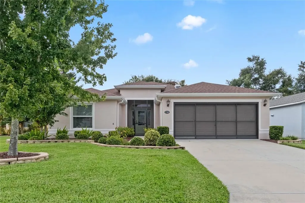 27202 Roanoke Drive Leesburg FL 34748