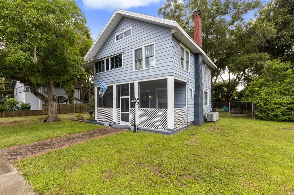 524 25th Street W Bradenton FL 34205