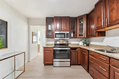 4819 Plantation Drive Tampa FL 33615