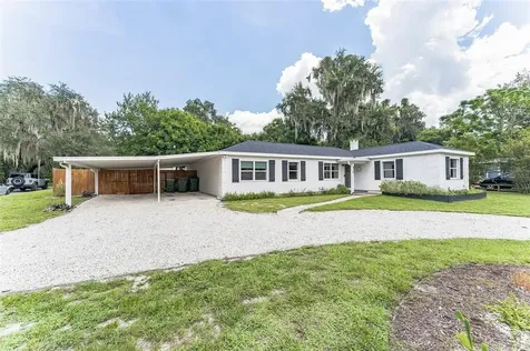 820 Oak Drive Leesburg FL 34748