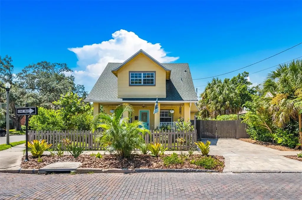 700 7th Street N St Petersburg FL 33701