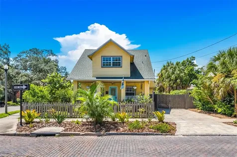 700 7th Street N St Petersburg FL 33701