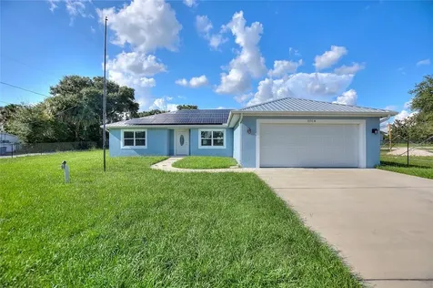 200 1/2 North Boulevard W Davenport FL 33837