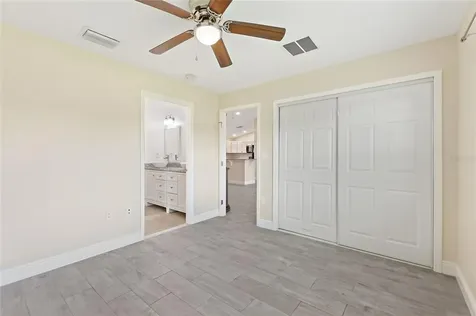 200 1/2 North Boulevard W Davenport FL 33837