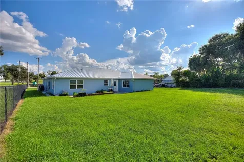 200 1/2 North Boulevard W Davenport FL 33837